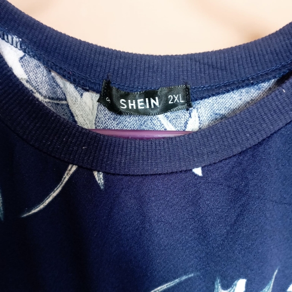 🧿🧿🧿 Shein Navy Floral Jersey Sweatshirt - Picture 6 of 15